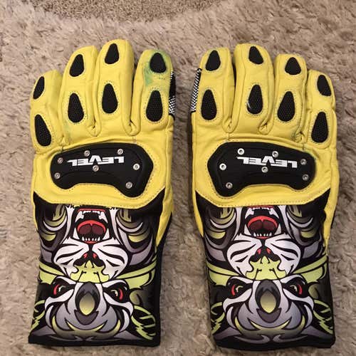 Level Downhill Race Gloves