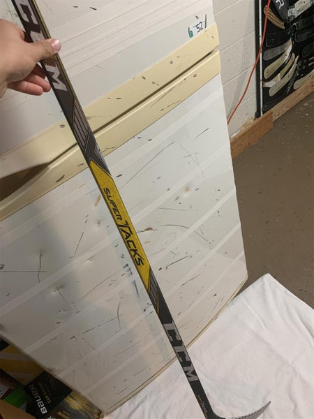 Senior Right Handed Super Tacks Pro Stock Hockey Stick