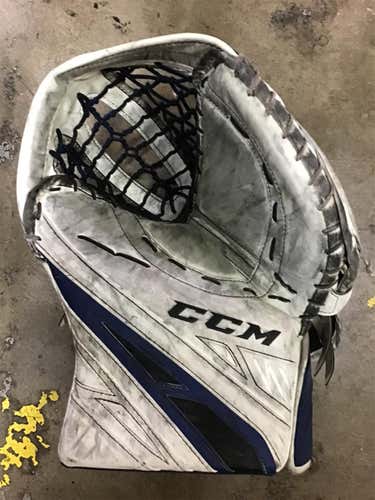 CCM Extreme Flex 4 Senior Goalie Glove
