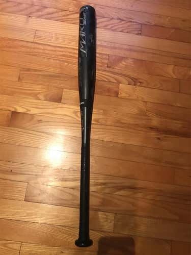 Kid Pitch (9YO-13YO) 2017 Composite Mako Beast (-11) 18 oz 29" Bat