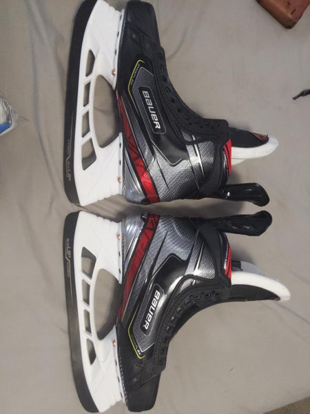 New Senior Bauer Vapor 2X Pro Hockey Skates Size 8.5
