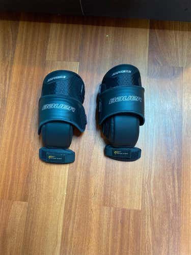 Used Bauer Knee Guards