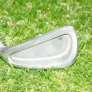 Titleist 	Dci 	4 Iron 	Right Handed 	38"	Steel 	Regular 	New grip