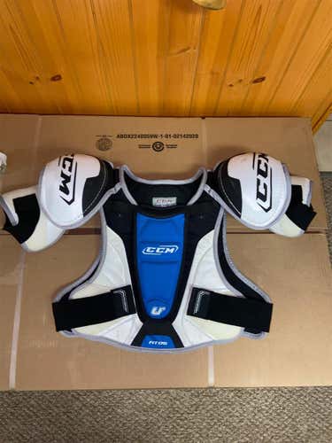 Senior Large CCM Shoulder Pads