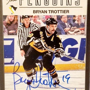 2012-13 Panini Classics BRYAN TROTTIER SIGNED IN PERSON Autographed Card