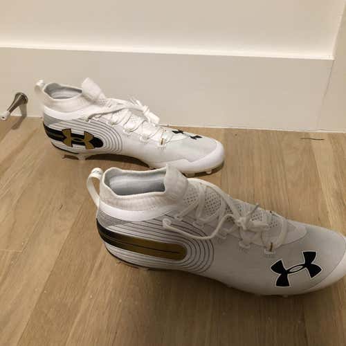 Custom ND Lacrosse Team Issued Cleats Size 11.5