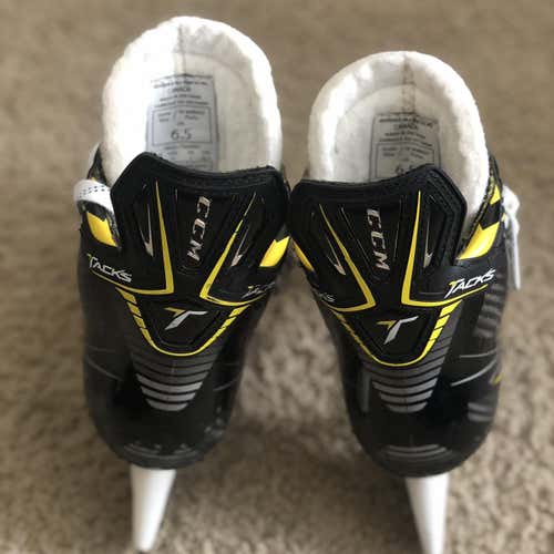 Senior CCM Super Tacks Extra Wide Width Size 6.5 Hockey Skates