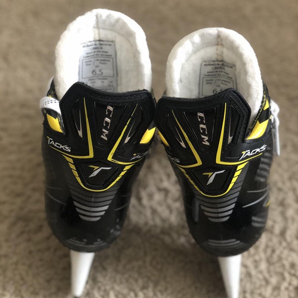 Senior CCM Super Tacks Extra Wide Width Size 6.5 Hockey Skates