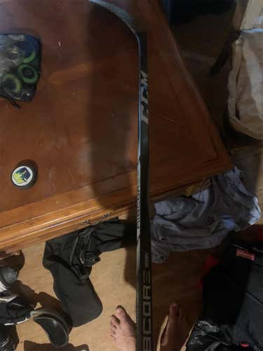 Junior Right Handed Ribcor 62K Mid Pattern Hockey Stick