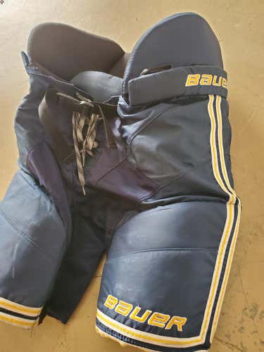 Navy Sr. Medium bauer nexus  pants