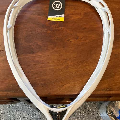 New Unstrung Nemesis 3 Goalie Head