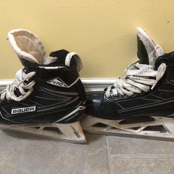 Junior Bauer Supreme S170 Regular Width Size 3.5 Hockey Goalie Skates
