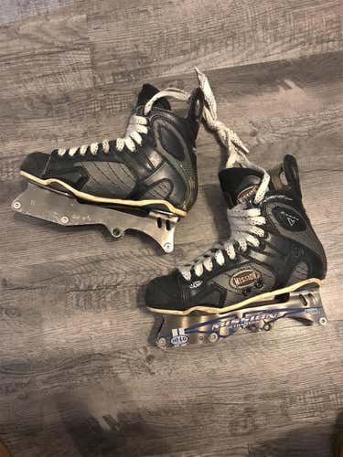 Junior Mission Regular Width Size 7D Roller Hockey Skates (Wheels Not Included)