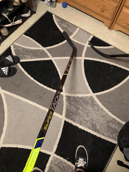 Senior Left Hand Super Tacks AS3 Pro Toe Pattern (P28) Pro Stock Hockey Stick