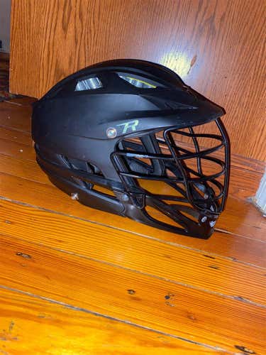 Black Cascade R Helmet | Lightly Used | NO CHINSTRAP