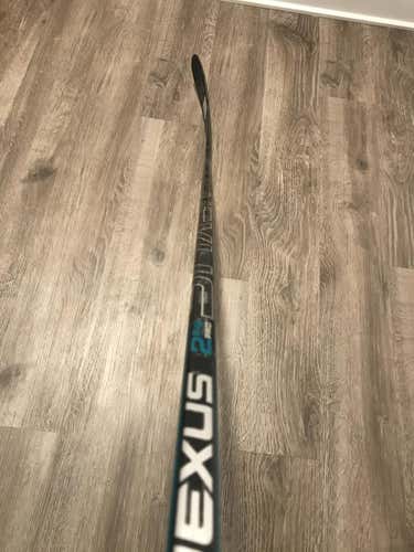 NEW Nexus 2N Pro - RH P92 65flex (65")