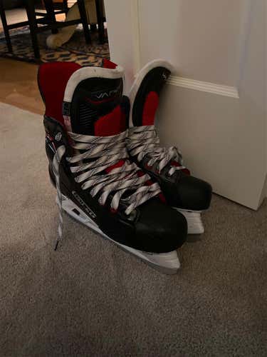 Bauer X600  Size 9 Hockey Skates