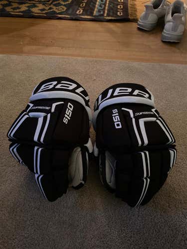 Black  Bauer Supreme 150 13" Gloves