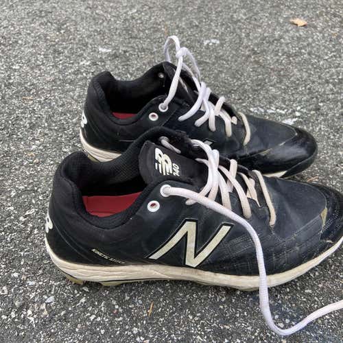 Black Men's Molded Cleats Low Cut