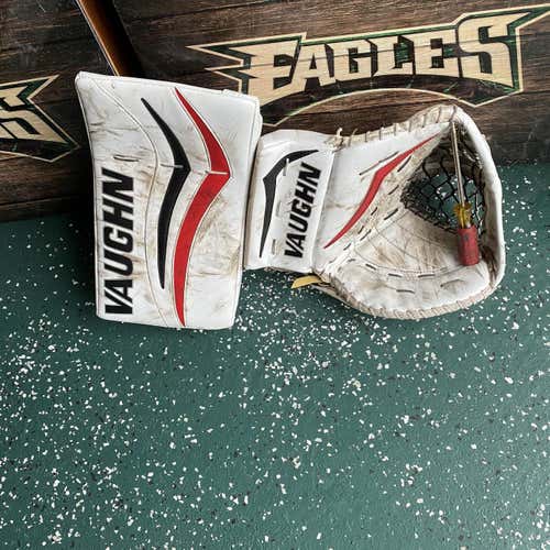 White Senior Regular V7 XF Pro Carbon Pro Stock