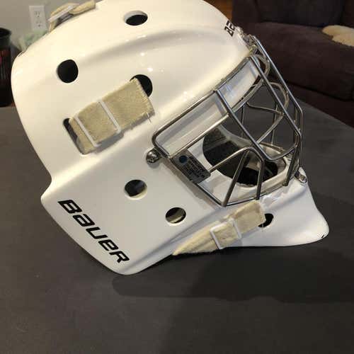 White Senior Bauer 950X  Goalie Mask