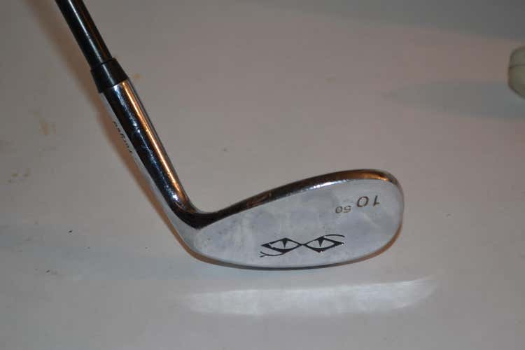 Used Men's Right Handed Snake Eyes 10 forged 50° Wedge with a NEW Steelers grip