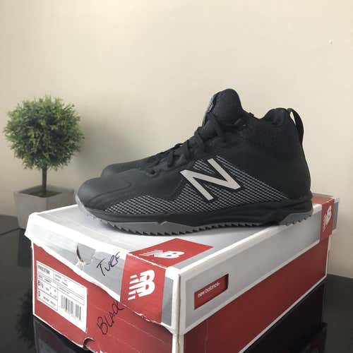 Brand New Men’s 8.5 New Balance Freeze Turf Cleats