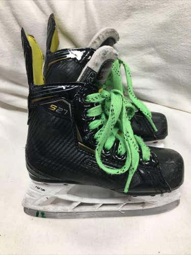 Junior Size 12 Bauer Supreme S27 Ice Hockey Skates