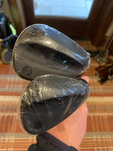 (2) *New* Titleist Right Handed SM7 Wedges (56 & 60)