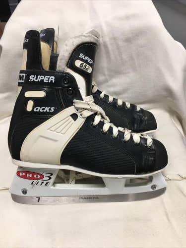 Senior Adult Size 7 CCM Suprr Tacks 652 Ice Hockey Skates