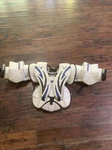 Used Junior Medium Vaughn Velocity 7190 Goalie Chest Protector