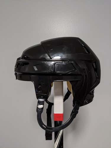 CCM Vector V08 Pro Stock Hockey Helmet Size Medium