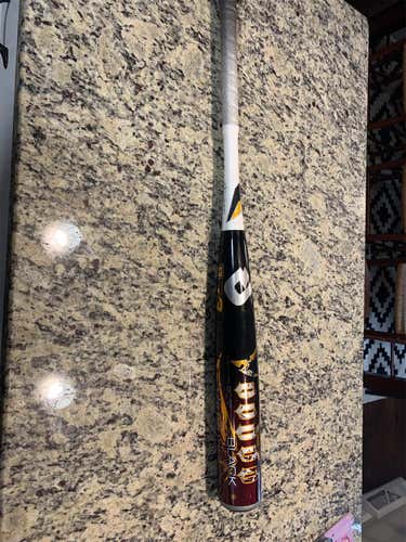 High School/College  Alloy Voodoo Black (-3) 30 oz 33" Bat