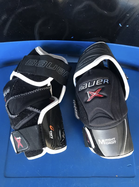 Used Senior Medium Bauer Vapor 1X Elbow Pads
