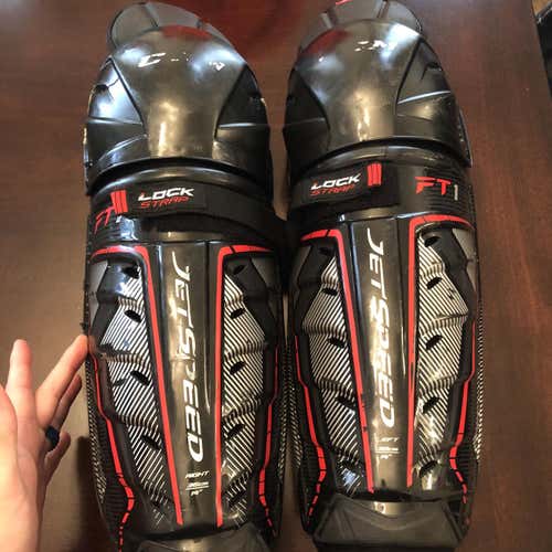 Senior CCM JetSpeed FT1  Shin Pads