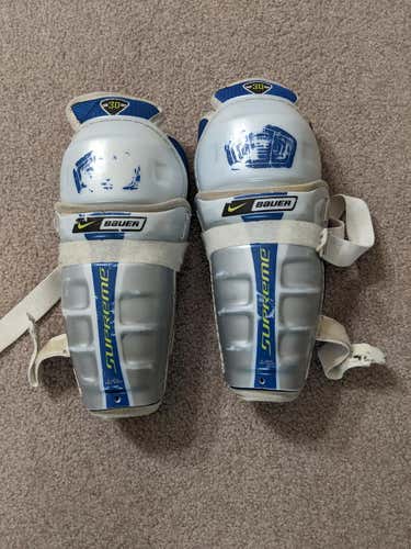 Used Youth Bauer Supreme 30 Shin Pads