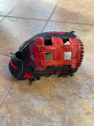 High School/College Outfield A2000 12.75" Baseball Glove