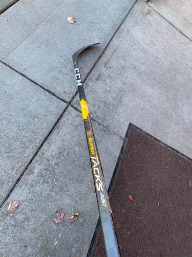 Senior Left Hand Super Tacks AS1 Hockey Stick 75 Flex P29