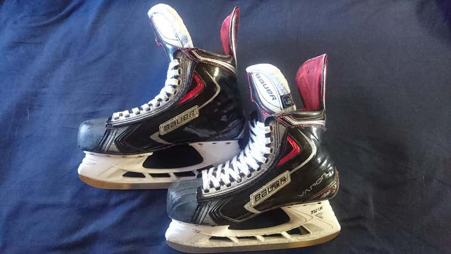 Custom Bauer Vapor APX2 Skates Size 6.5 D