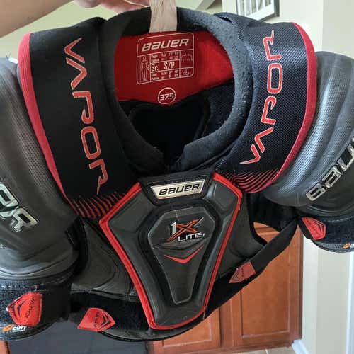Senior Small Bauer Vapor 1X Shoulder Pads