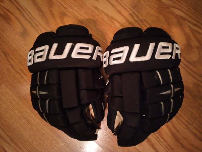 Black Used Bauer 4 Roll Gloves 13" Pro Stock