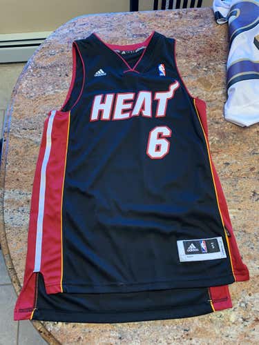 Black Adult Small Adidas Jersey