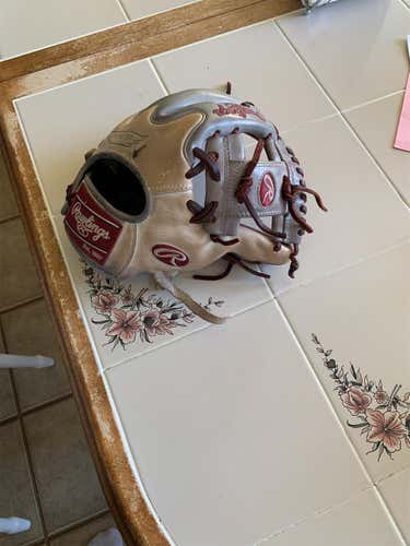 White High School/College Infield Heart of the Hide 11.5" Baseball Glove