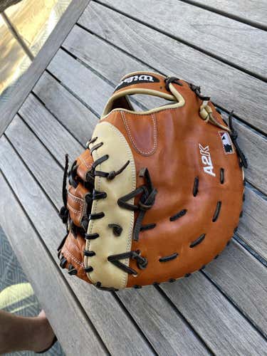 Brown Used High School/College Wilson Right Hand Throw First Base A2K Baseball Glove 12.5"
