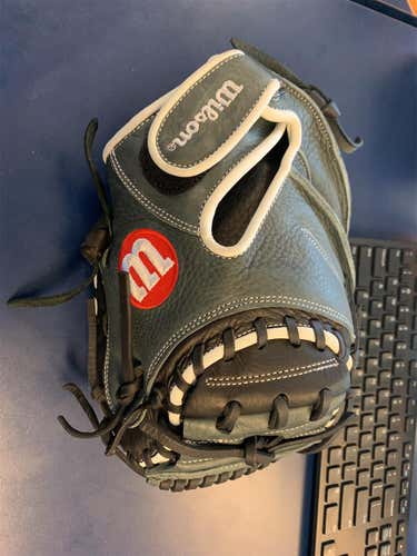 Black Kid Pitch (9YO-13YO) Catcher's A1000 33" Baseball Glove
