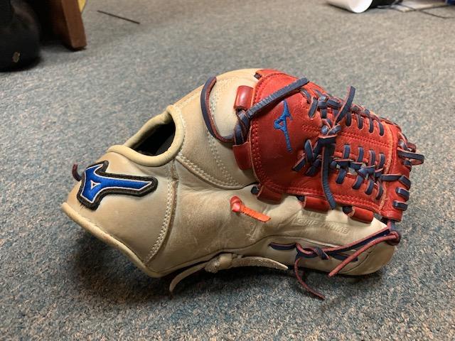 Mizuno RHT MVP Prime Baseball Glove 11.75"