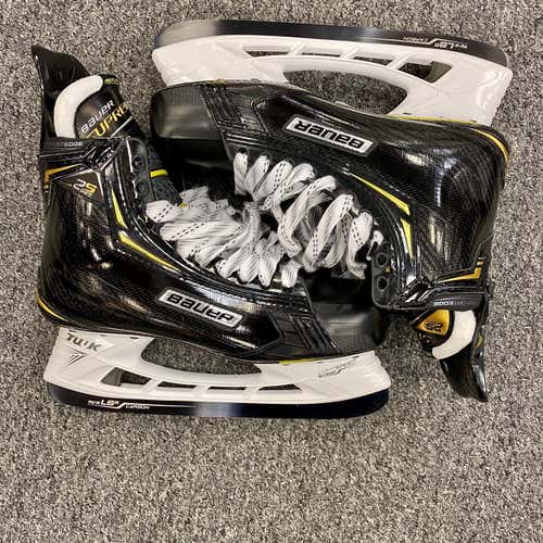 SenSupreme 2S Pro 9.5D Hockey Skates