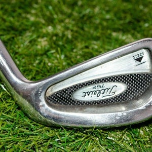 Titleist 	Dci 762	3 Iron 	Right Handed 	39"	Steel 	Stiff	New Grip