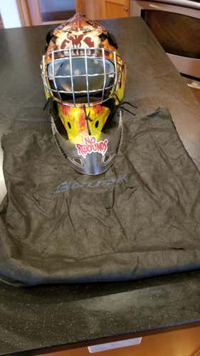 Used Junior Bauer NME 3 Goalie Mask