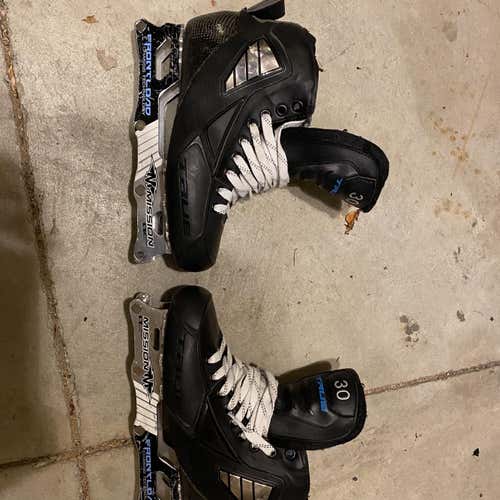 Senior True Custom Pro Regular Width Size 7 Hockey Goalie Skates